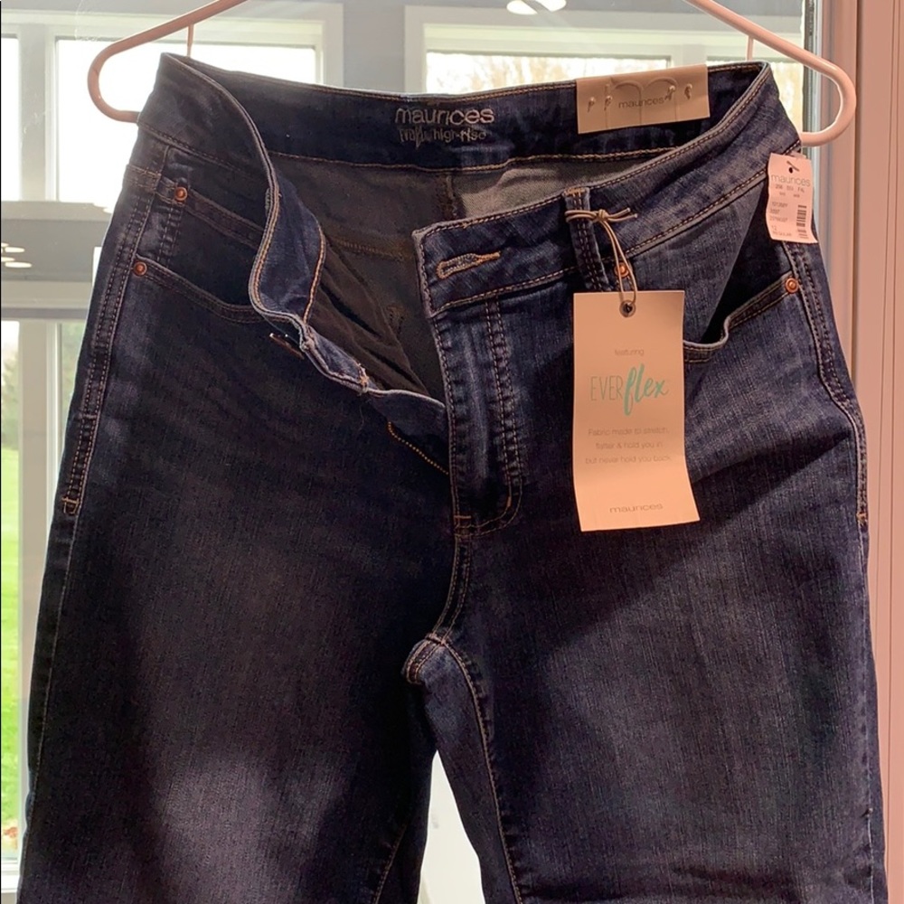Maurices jeans
